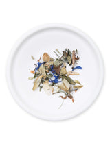 Schale Bio-Kräutertee mit Hopfen und Johanniskraut für die Wechseljahre